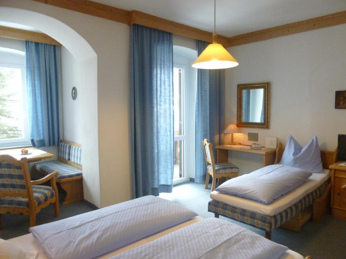 Hotel Holzer Sexten Chambre photo